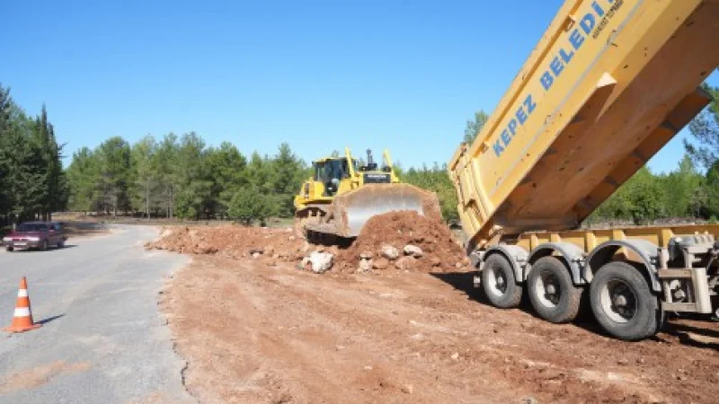 Kepez'de Tehlikeli Virajlara Çözüm: Aktoprak Mahallesi'nde Yol Düzenlemesi Başladı