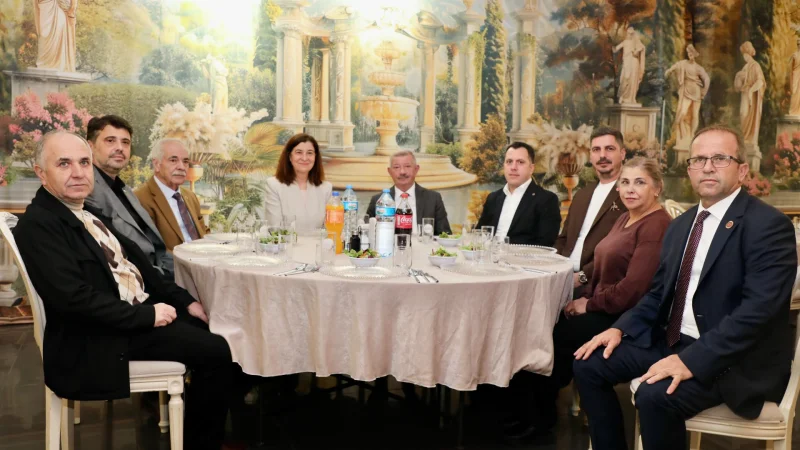 Keşan'da 19 Ekim Muhtarlar Günü Dolayısıyla Yemek Programı Düzenlendi