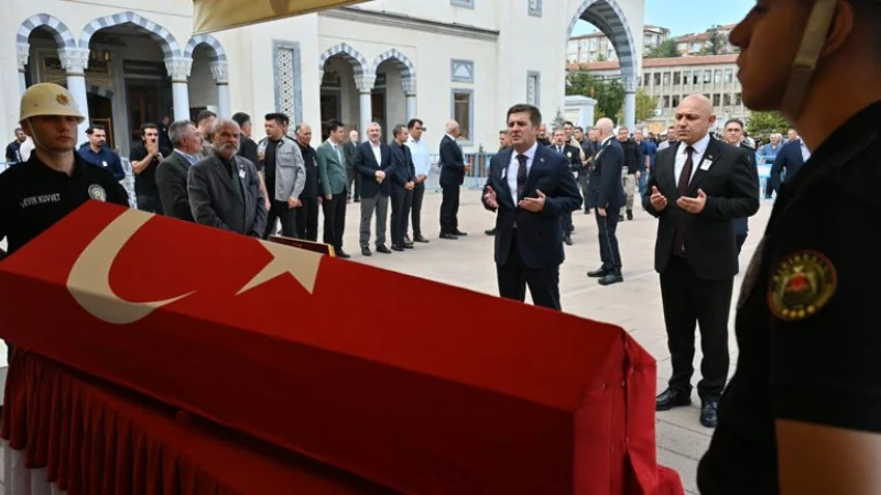Kırıkkale'de Şehit Polis Memuru Batuhan Sarıyalçınkaya Son Yolculuğuna Uğurlandı