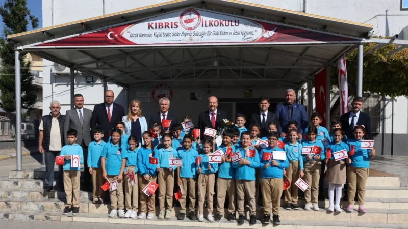 KKTC Cumhurbaşkanı Ersin Tatar'dan Mersin'deki Kıbrıs İlkokulu'na Ziyaret