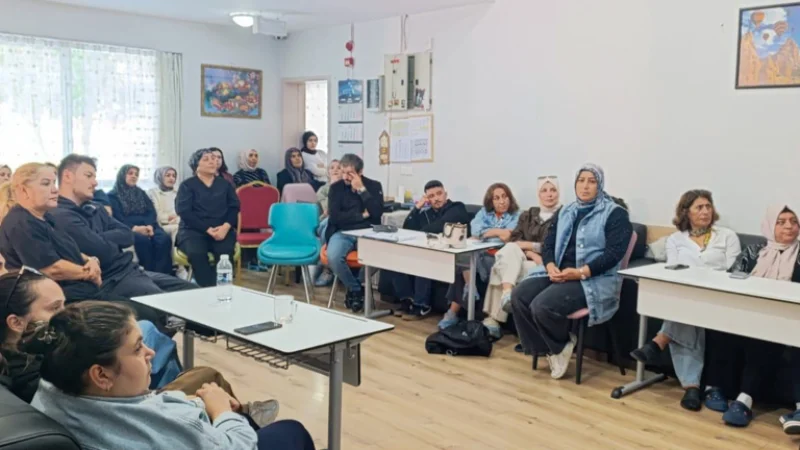 Kocaeli'de Bakım Merkezi Personeline Sağlık Eğitimi
