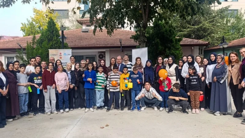 Kocaeli'de Çocuklar İçin Renkli Gönüllülük Buluşması