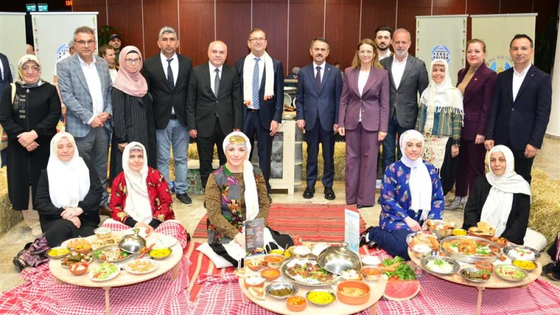 Kocaeli'nin Yöresel Lezzetleri 'Bir Sofrada Miras' Etkinliğinde Tanıtıldı