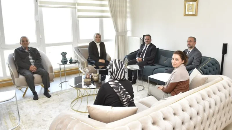 Mamak Kaymakamı Mehmet Nebi Kaya'dan Şehit Ailesine Ziyaret