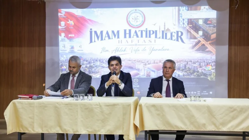 Mersin'de İmam Hatip Okul Müdürleri Eğitim Değerlendirme Toplantısında Buluştu