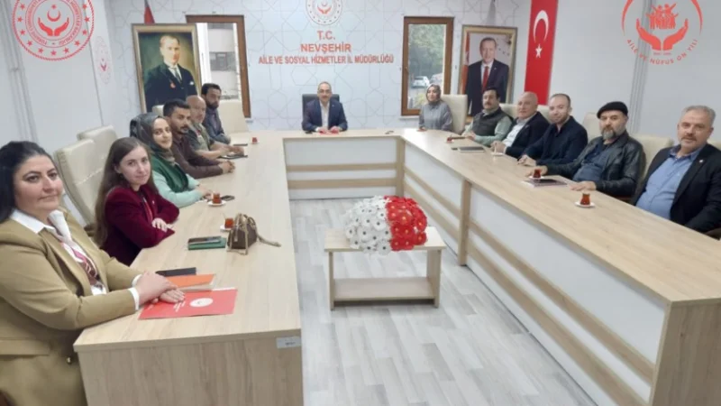 Nevşehir'de İyilik Var Gönüllü Platformu için STK temsilcileri bir araya geldi