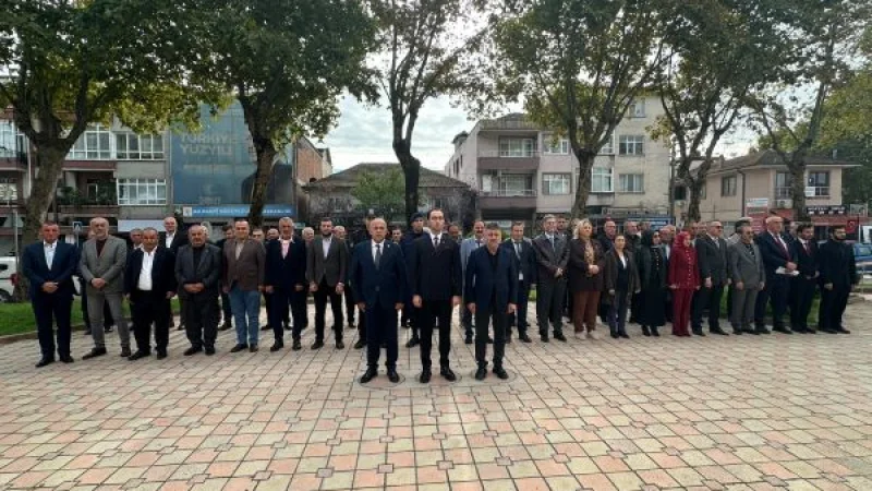 Söğütlü'de 19 Ekim Muhtarlar Günü Törenle Kutlandı