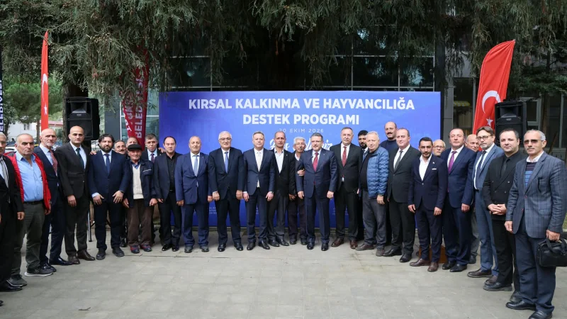 Trabzon'da Yetiştiricilere %90 Hibeli Karayaka Koyunu Desteği