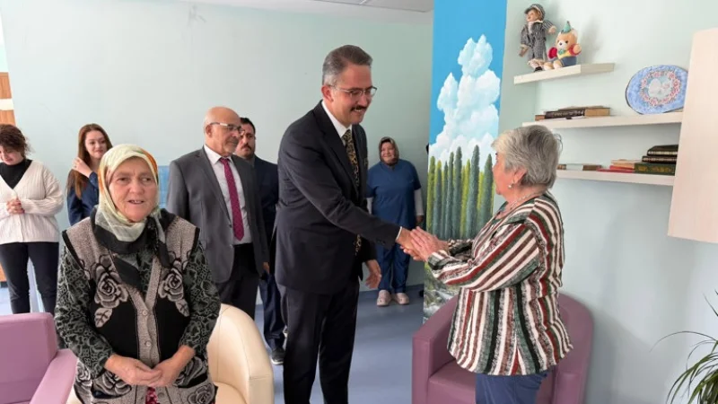 Yalova Aile ve Sosyal Hizmetler İl Müdürü Seçkin Bilici'den Huzurevi Ziyareti