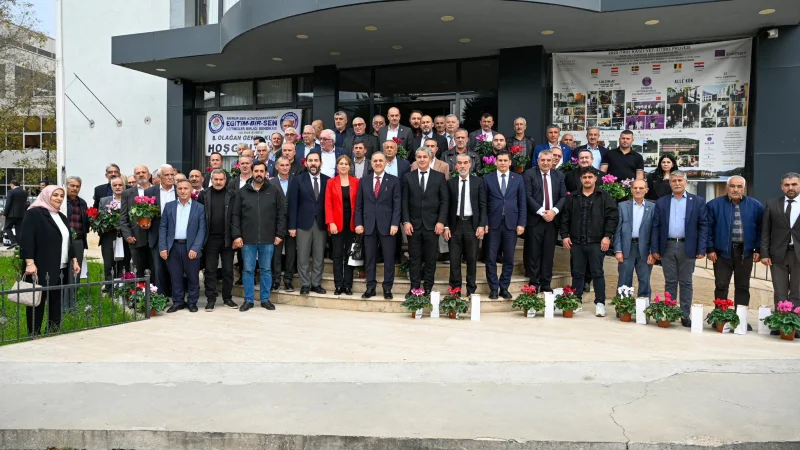 Yalova Valisi Dr. Ahmet Hamdi Usta, Muhtarlarla Bir Araya Geldi