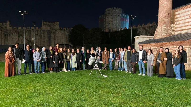 Yedikule Hisarı'nda Ay Gözlemi Gecesi: Bilim Fatih ile Tarih ve Astronomi Buluştu
