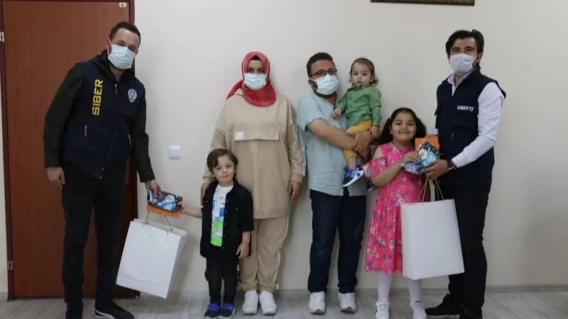 Afyonkarahisarlı Öğrencilere Siberay Resim Yarışması Ödülü