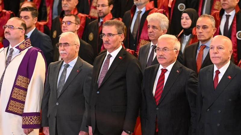 Atatürk Üniversitesi'nde 2026-2027 Akademik Yılı Törenle Başladı