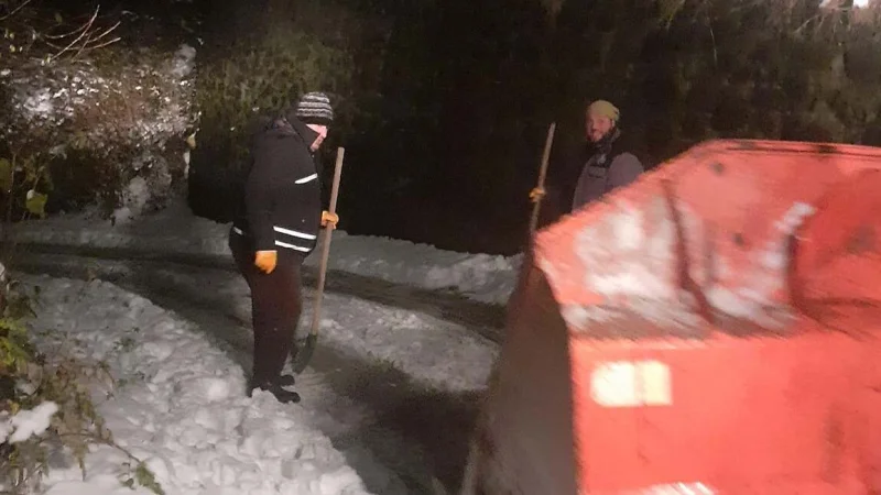 Borçka'da Kar Yağışına Karşı Yol Güvenliği ve Tuzlama Çalışmaları