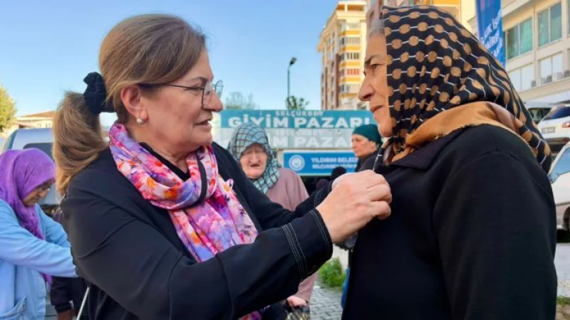 Bursa'da Meme Kanseri Farkındalık Çalışmaları Kapsamında Bilgilendirme Stantları Kuruldu