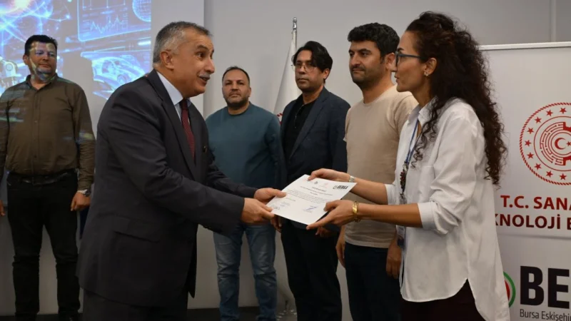 Bursa'da Öğretmenlere 'Kuantum Teknolojileri' Eğitimi