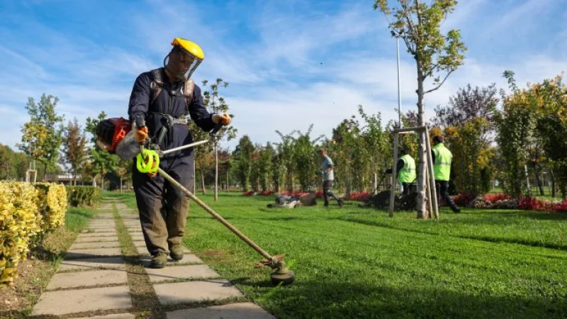 Bursa'da Park ve Yeşil Alanlar İçin Kapsamlı Bakım Seferberliği