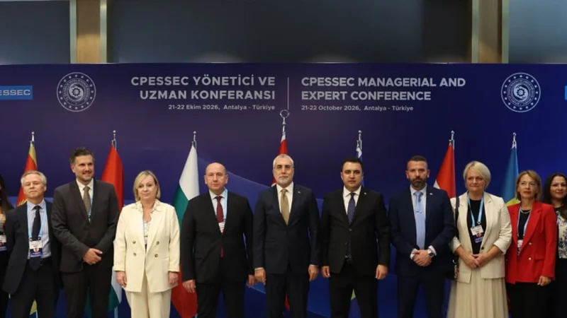 Çalışma ve Sosyal Güvenlik Bakanı Işıkhan Antalya'da İstihdam Programına Katıldı
