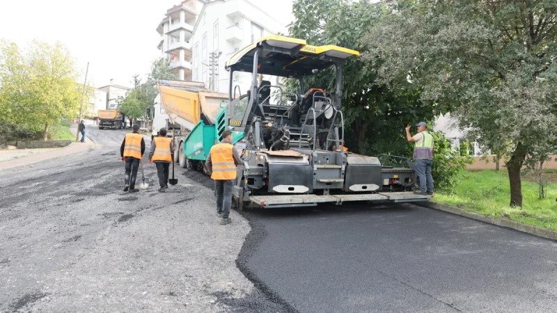 Çayırova'da Üstyapı Yenileme Çalışmaları Sürüyor