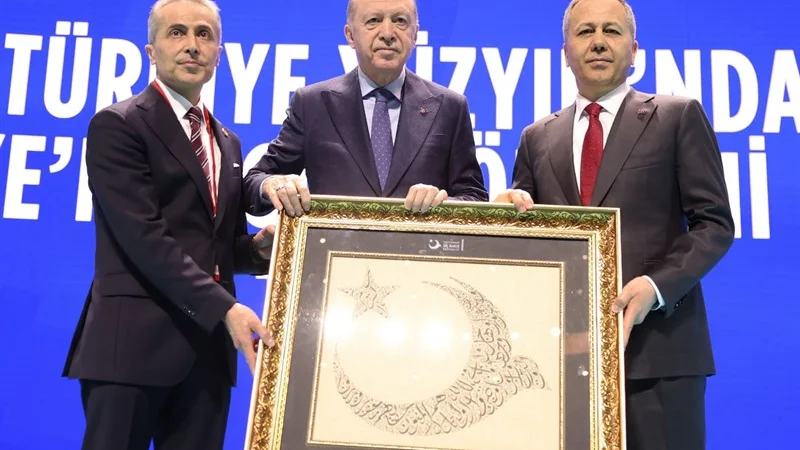 Cumhurbaşkanı Erdoğan: Türkiye'de 4 Milyon 33 Bin Göçmen Bulunuyor