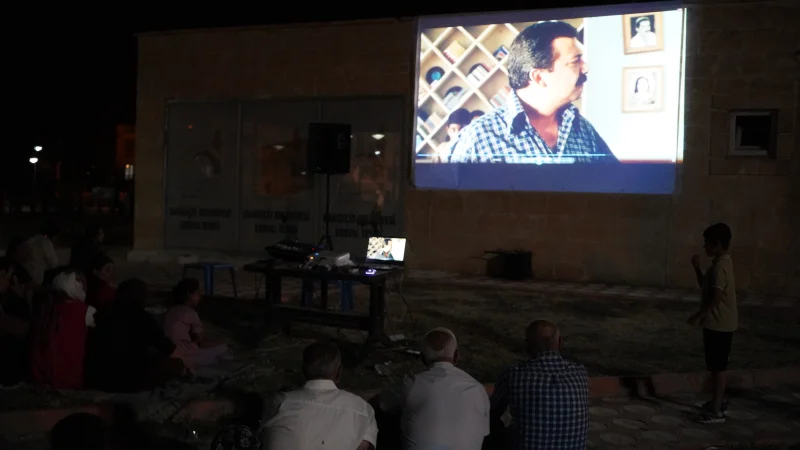 Dargeçit'te Sırrı Süreyya Önder Anısına 'Beynelmilel' Film Gösterimi Yapıldı