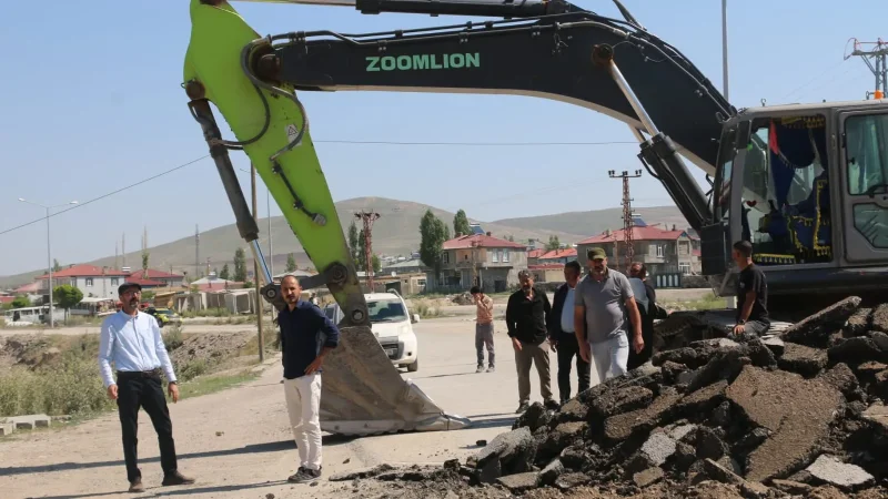 Diyadin'de 6,5 Kilometrelik Asfalt Yol Çalışmaları Başladı
