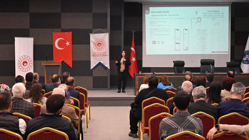 Elazığ'da İnşaat Sektörüne Dijital Dönüşüm Tanıtımı