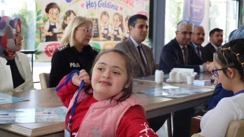 Elbistan'da 'Engelsiz Masa' Projesine Destek Veren İşletmeye Ziyaret