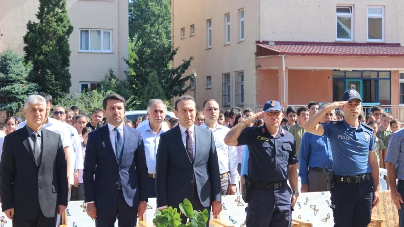 Eynesil'de İlköğretim Haftası Çeşitli Etkinliklerle Kutlandı
