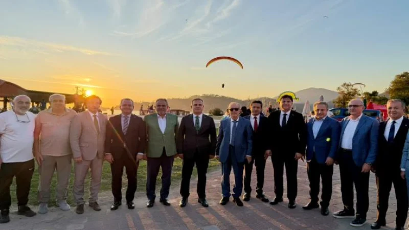 Fethiye'de 26. Uluslararası Ölüdeniz Hava Oyunları Festivali Başladı