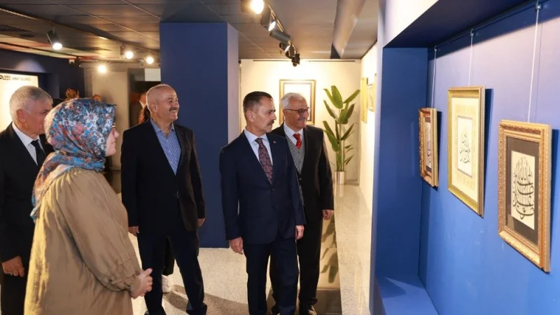Gebze'de GESMEK'in Türk İslam Sanatları Sergisi Ziyaretçilerini Ağırlıyor
