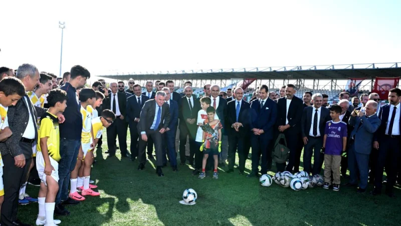 Gençlik ve Spor Bakanı Osman Aşkın Bak'tan Malatya'daki Melekbaba Spor Tesisi'ne İnceleme