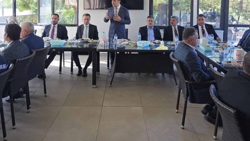 Gölbaşı'nda 19 Ekim Muhtarlar Günü yemekli programla kutlandı