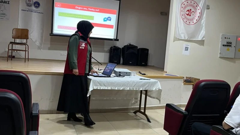 Gümüşhane'de Gençlere Kadına Yönelik Şiddetle Mücadele Eğitimi