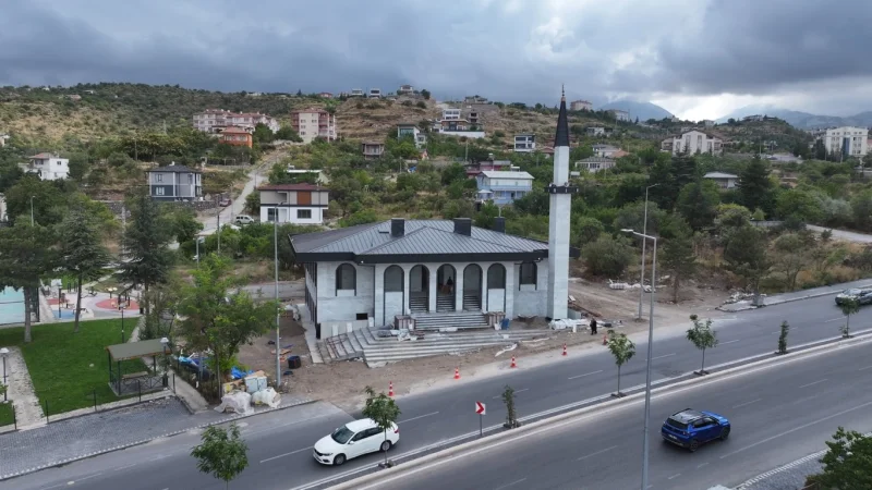 Hacılar'da Cami ve Gençlik Merkezi İnşaatında Son Aşama
