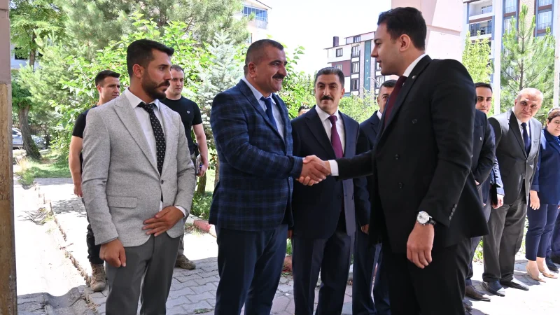 Hizan'da Yeni Kaymakam Görevine Başladı