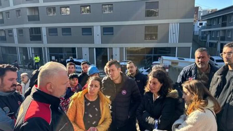 İzmir'de Yoğun Yağış ve Çöken İstinat Duvarı Sonrası MAKUR Sahada