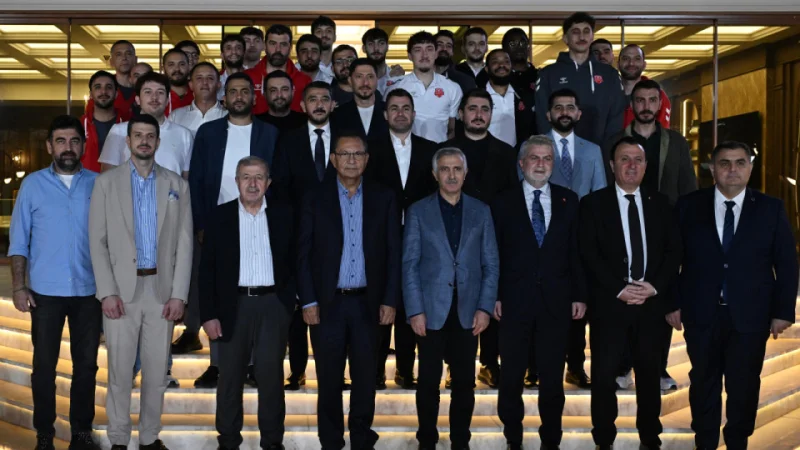 Kahramanmaraş'ta Basketbol Takımına Moral Ziyareti