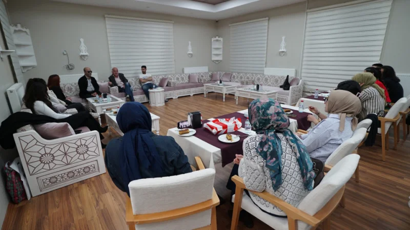 Kahramanmaraş'ta Uluslararası Edebiyat Buluşması: Yazarlar Gençlerle Bir Araya Geldi