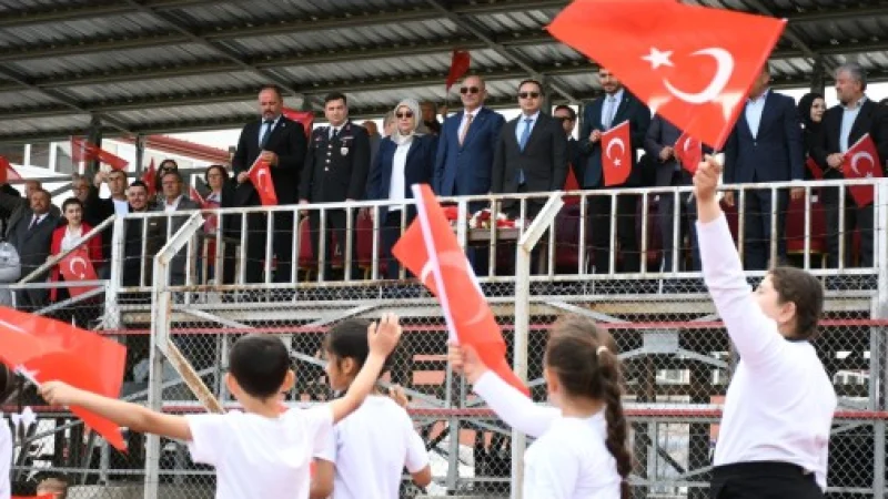 Kalecik'te 19 Mayıs Coşkusu: Çelenk Sunma Töreni ve Kutlamalar Gerçekleştirildi