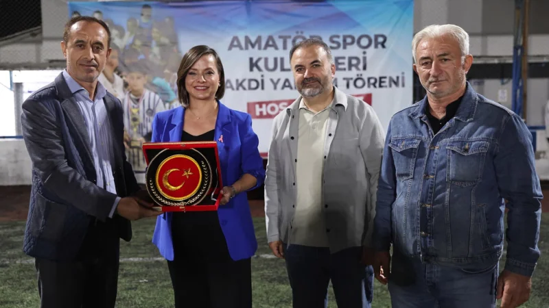 Karabağlar'da Amatör Spor Kulüplerine 2,4 Milyon TL Destek