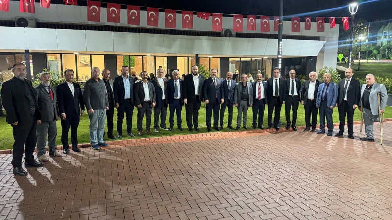 Karabük'te Muhtarlar Günü Dolayısıyla Yemekli Program Düzenlendi