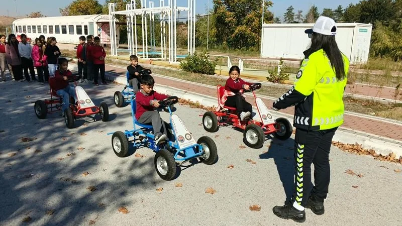 Kırıkkale'de Öğrencilere Yönelik Uygulamalı Trafik Güvenliği Eğitimi Verildi