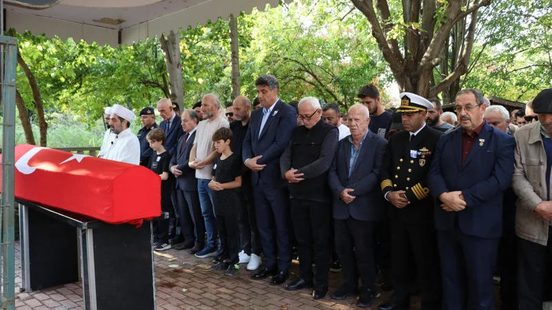 Kocaeli'de Kıbrıs Gazisi Kemal Belat son yolculuğuna uğurlandı