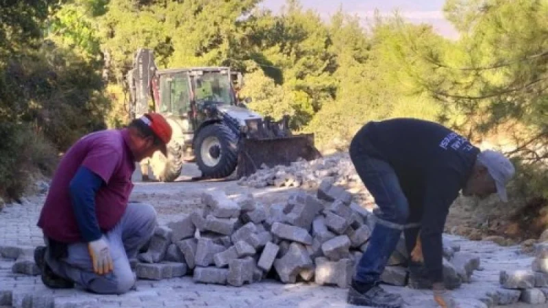 Koçarlı'da Altyapı Hamlesi: Çulhalar Mahallesi'nde Yol Çalışmaları Başladı