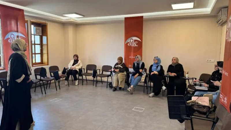 Konya'da 'Laf Arası' Eğitim Programı: Ailede Değer Eğitimi ve Kimlik Oluşumu
