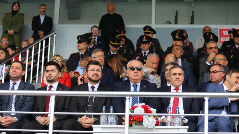 Melikgazi'de 19 Mayıs Coşkusu: Resmi Tören Düzenlendi