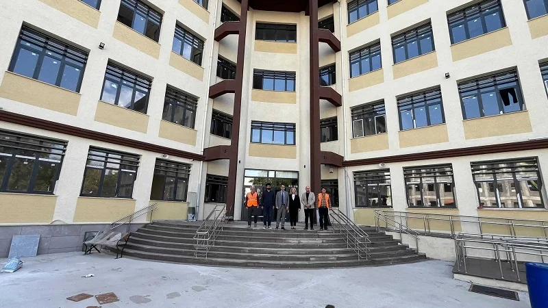 Menemen'de Afet Risk Yönetimi Kapsamında Yenilenen 6 Okul İncelendi