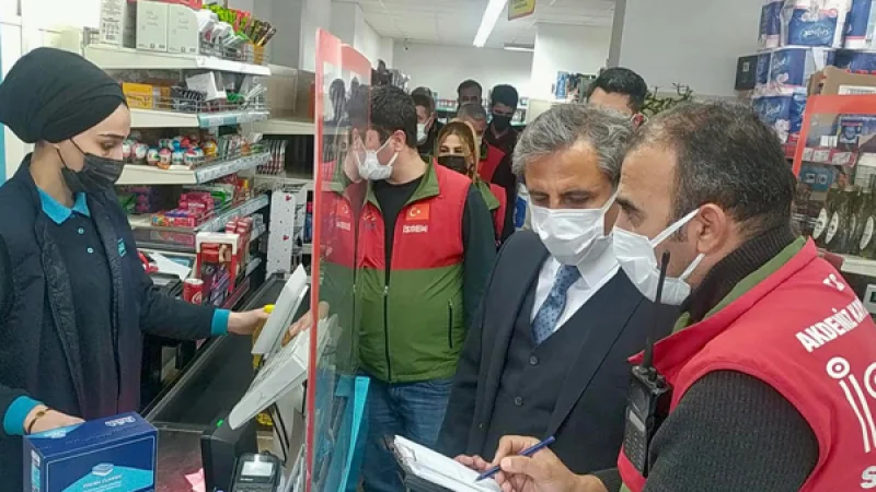 Mersin Akdeniz'de Zincir Marketlerde Etiket Denetimi Gerçekleştirildi