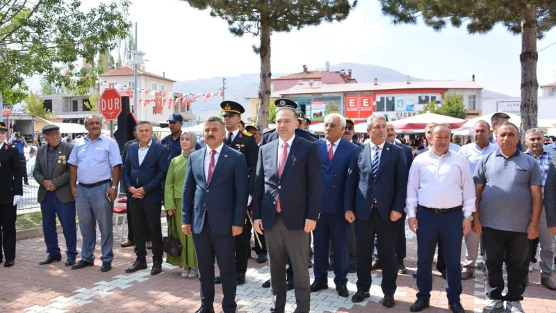 Niğde Çiftlik'te 30 Ağustos Zafer Bayramı Törenle Kutlandı